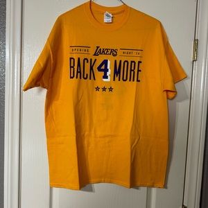 Lakers Tee Vintage Byron Scott Opening Night Size XL Los Angeles Lakers Gold